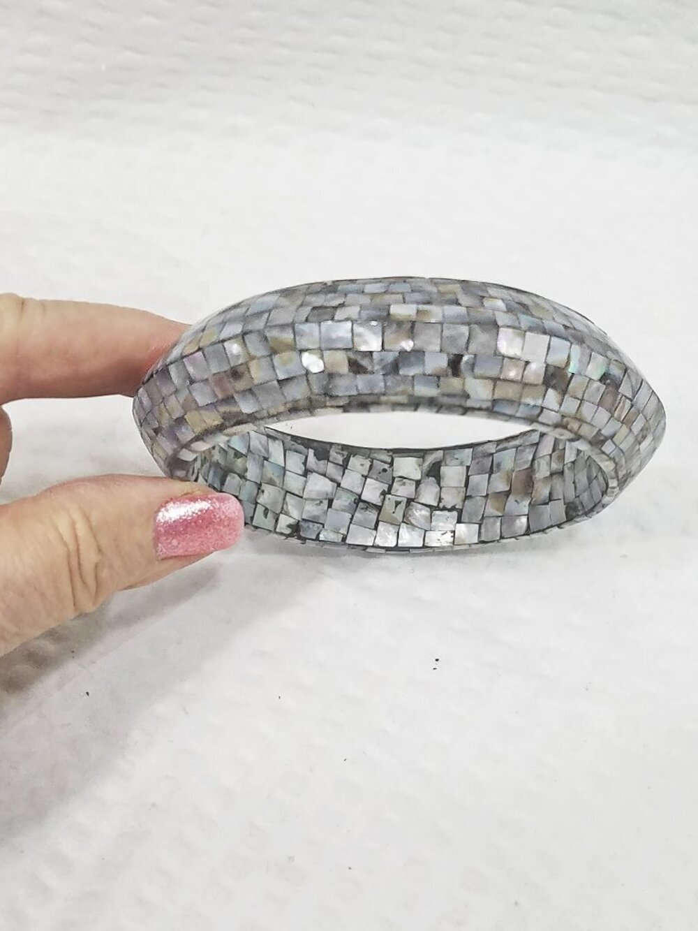 Vintage Inlaid Multicolor Abalone Mother of Pearl Mosaic Domed Bangle Bracelet